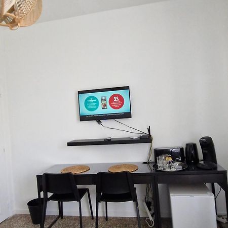 Chambre Sommières Extérieur photo