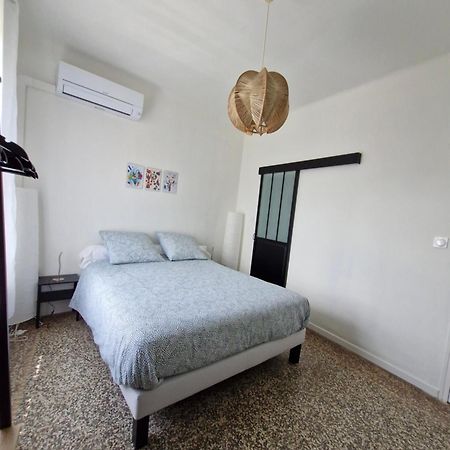 Chambre Sommières Extérieur photo
