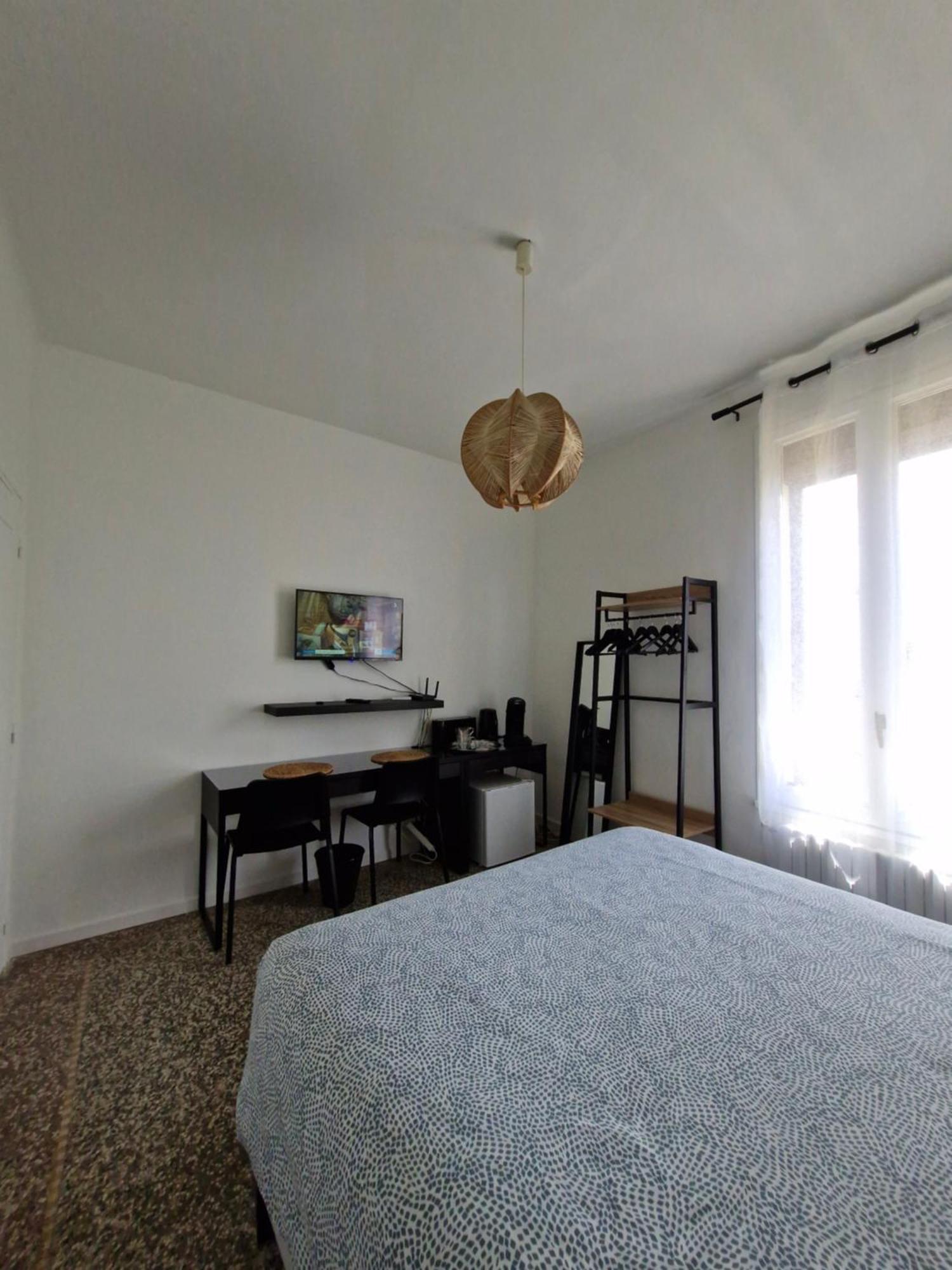 Chambre Sommières Extérieur photo